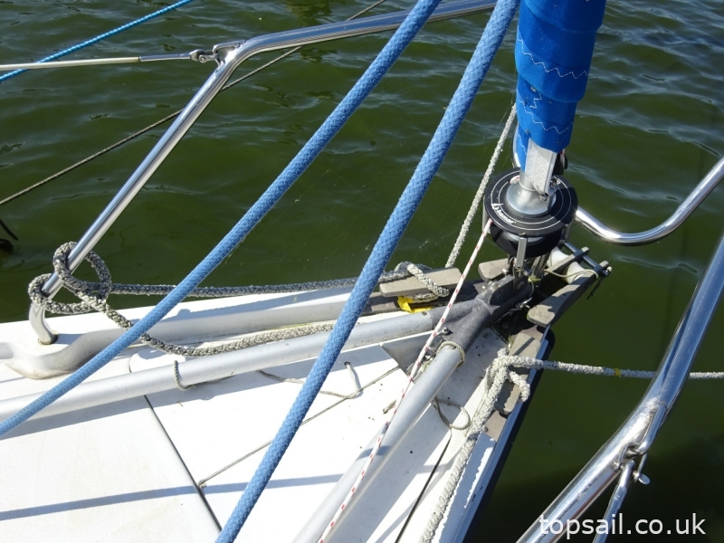 1987 Pegasus 700 (Shallow Fin Keel)