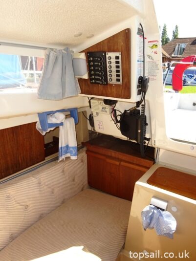 1987 Pegasus 700 (Shallow Fin Keel)