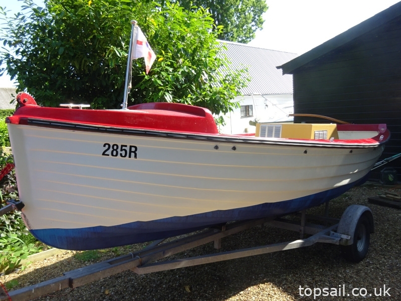 1986 Shearwater Clinker Dinghy (Diesel Inboard) & Trailer