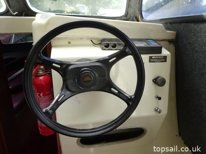1987 Weston 670 Centre Cockpit Motor Cruiser