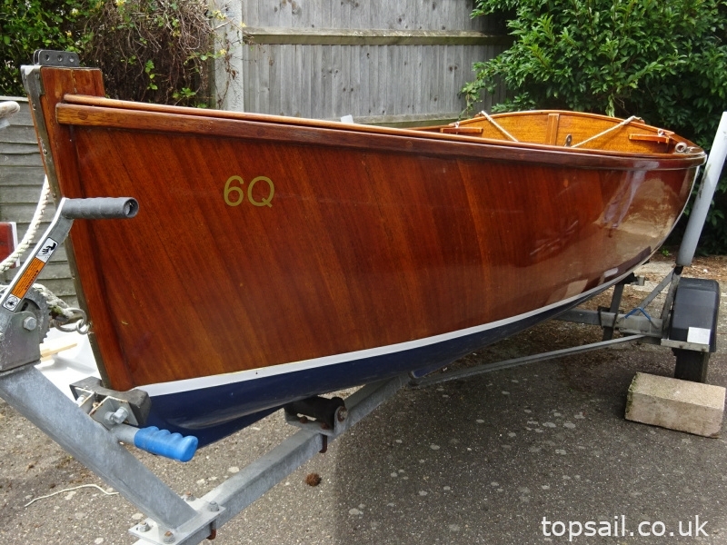 2006 Gaff Rigged Sailing Dinghy & Trailer