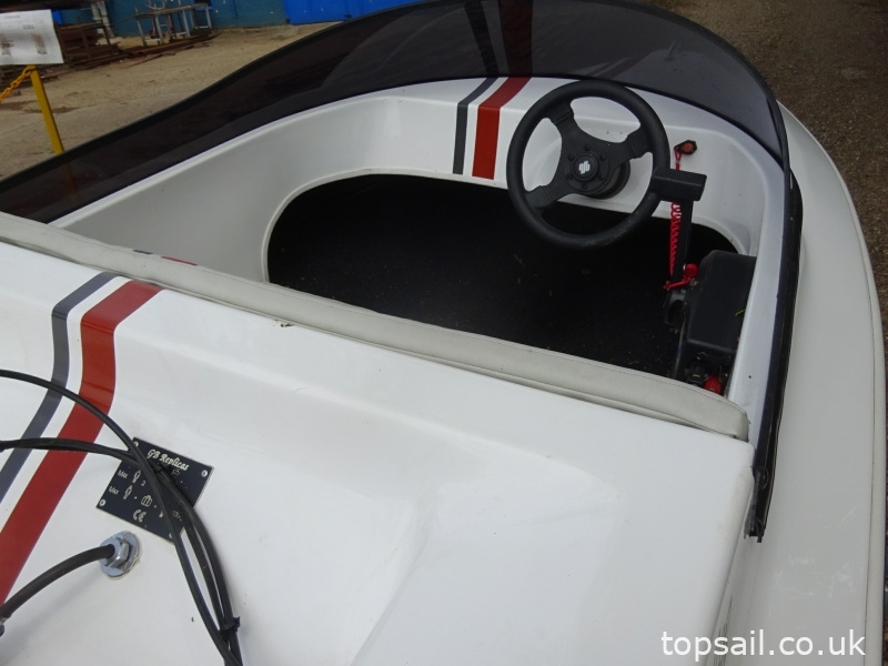 2014 Firefly Mini Speed Boat/Powerboat (Trailer Available)