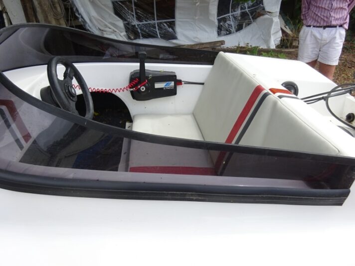 2014 Firefly Mini Speed Boat/Powerboat (Trailer Available)
