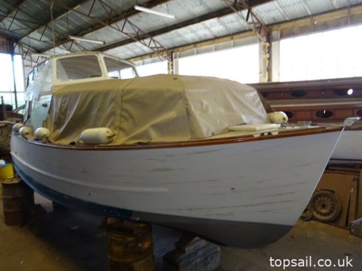1959 Hampton 22 Aft Cockpit Classic Motor Cruiser