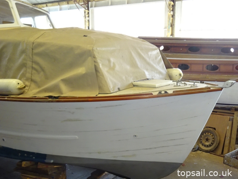 1959 Hampton 22 Aft Cockpit Classic Motor Cruiser