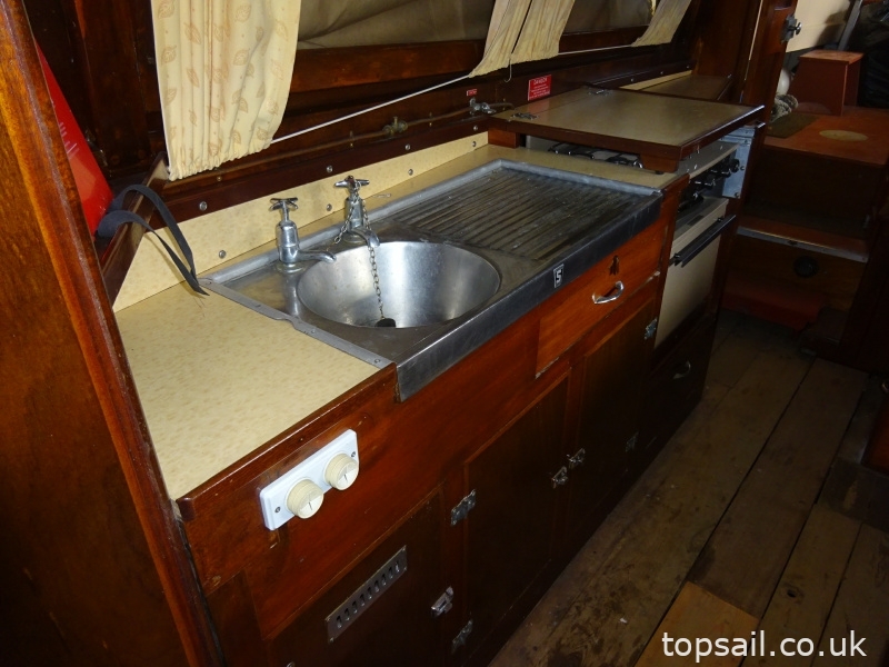 1959 Hampton 22 Aft Cockpit Classic Motor Cruiser