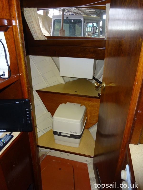 1959 Hampton 22 Aft Cockpit Classic Motor Cruiser