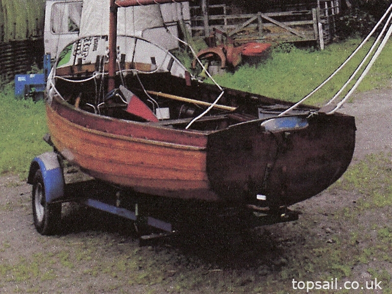 1935 Island Class 14ft Clinker Sailing Dinghy & Trailer