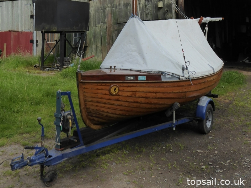 1935 Island Class 14ft Clinker Sailing Dinghy & Trailer