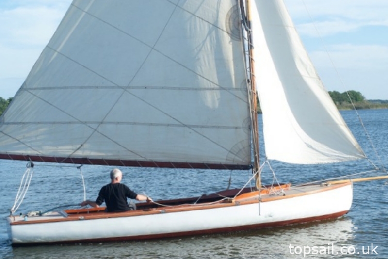1934 Ernest Woods Half Decker (Lifting Keel)