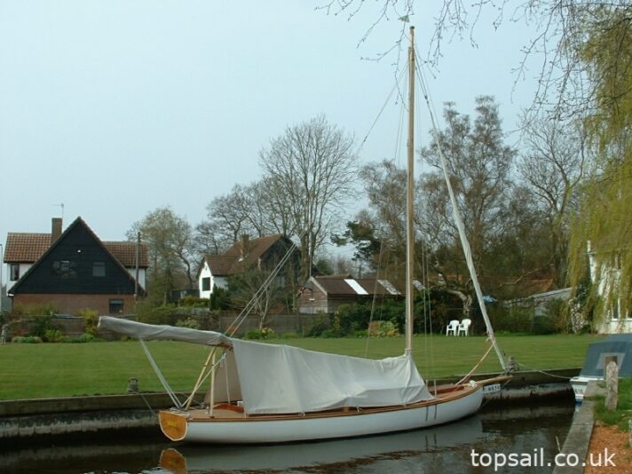 1991 GRP White Boat with Cuddy Cabin