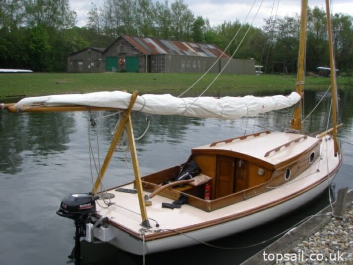 1995 GRP Broads Sailing Cruiser