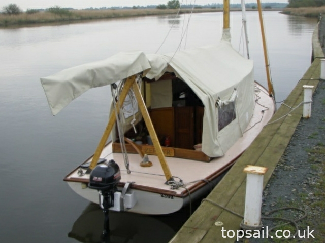 1995 GRP Broads Sailing Cruiser