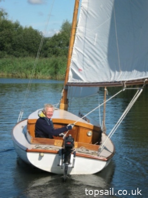 1995 GRP Broads Sailing Cruiser