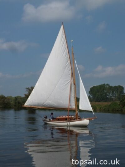 1995 GRP Broads Sailing Cruiser