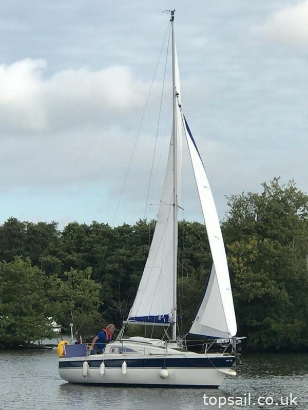 1988 Pegasus 700 (Shallow Fin, Diesel Inboard!)