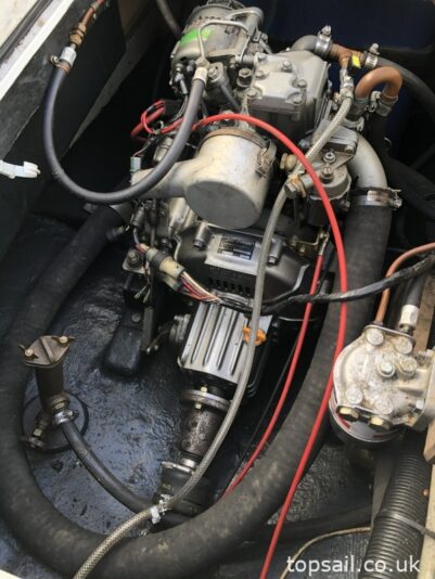 1988 Pegasus 700 (Shallow Fin, Diesel Inboard!)