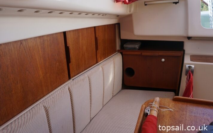 1988 Pegasus 700 (Shallow Fin, Diesel Inboard!)