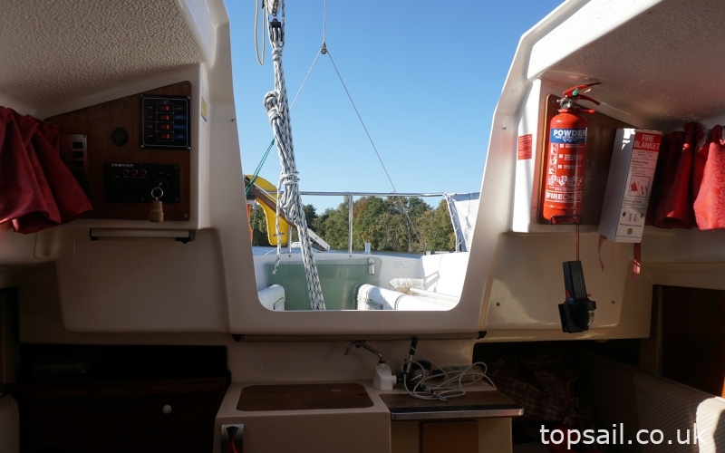 1988 Pegasus 700 (Shallow Fin, Diesel Inboard!)