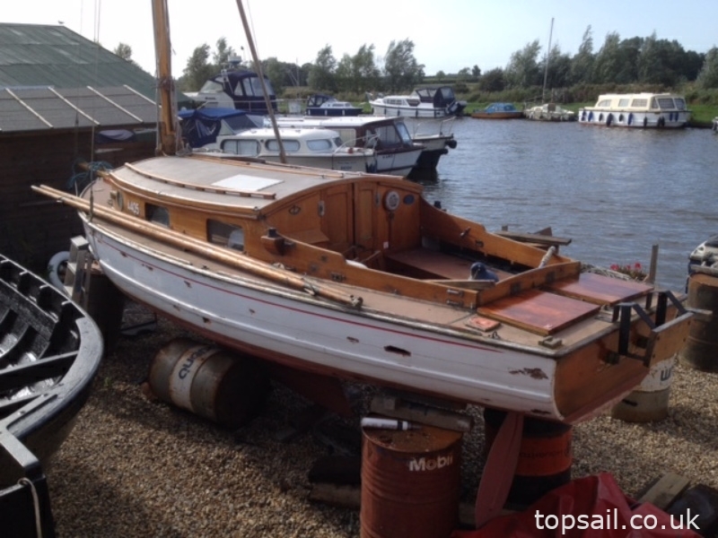 1949 Moore’s Reedling Class River Cruiser Project