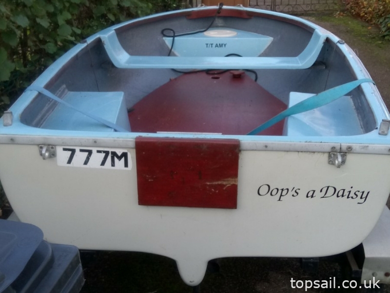 10ft GRP Rowing Dinghy/Yacht Tender & Trailer
