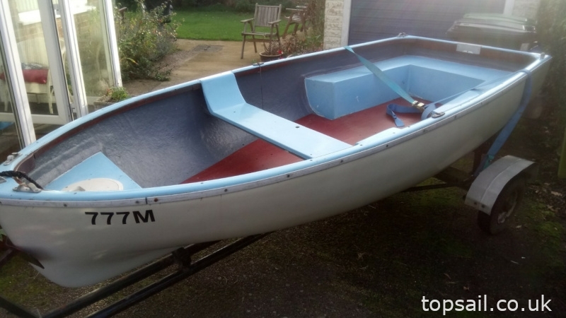 10ft GRP Rowing Dinghy/Yacht Tender & Trailer