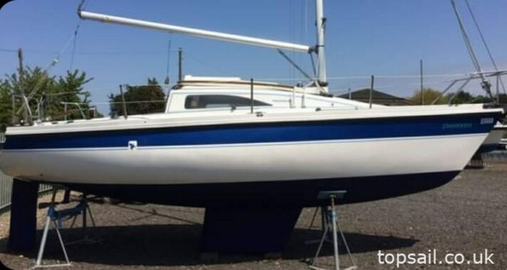 1987 Pegasus 700 (Shallow Fin, Diesel Inboard!)