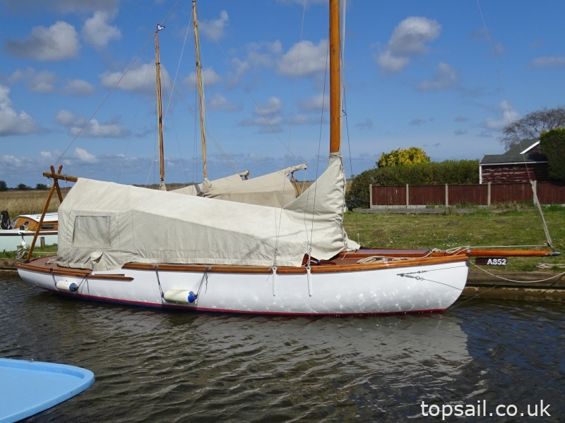 1952 Woods Gay Lady Class River Cruiser