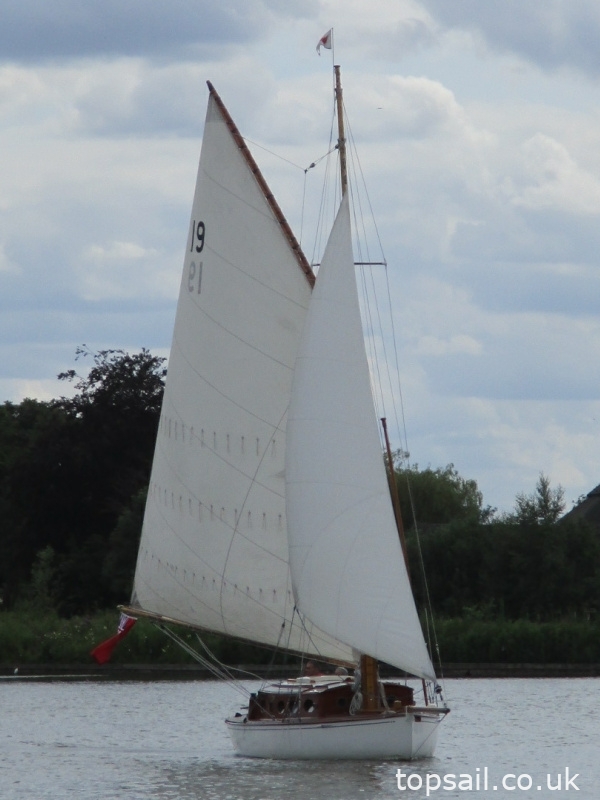 1904 Ernest Woods River Cruiser Class Yacht