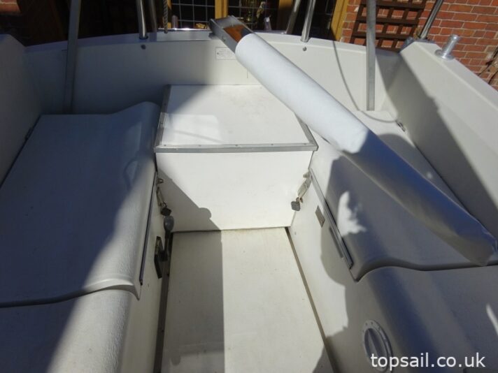 1986 Pegasus 800 & Trailer (Lifting Keel, Heads Compartment!)