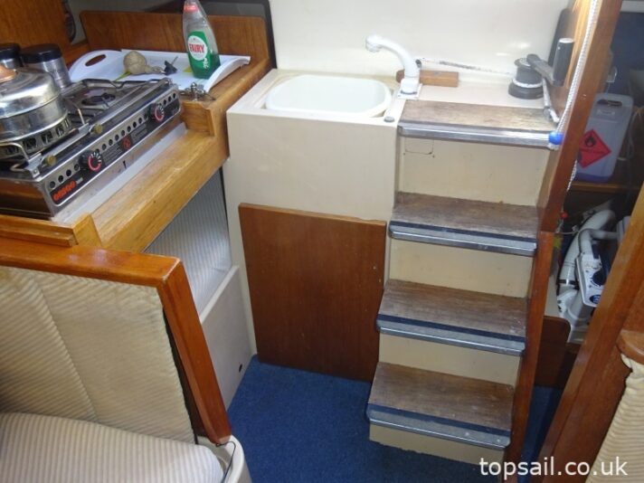 1986 Pegasus 800 & Trailer (Lifting Keel, Heads Compartment!)