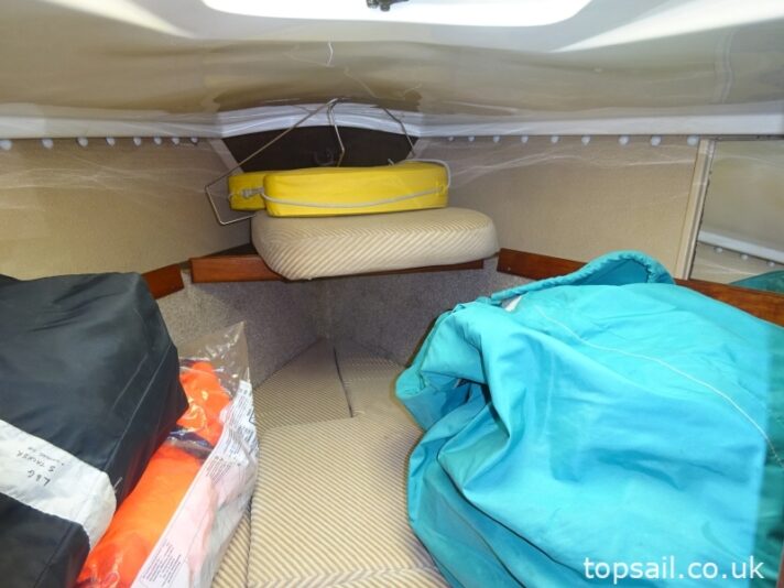 1986 Pegasus 800 & Trailer (Lifting Keel, Heads Compartment!)