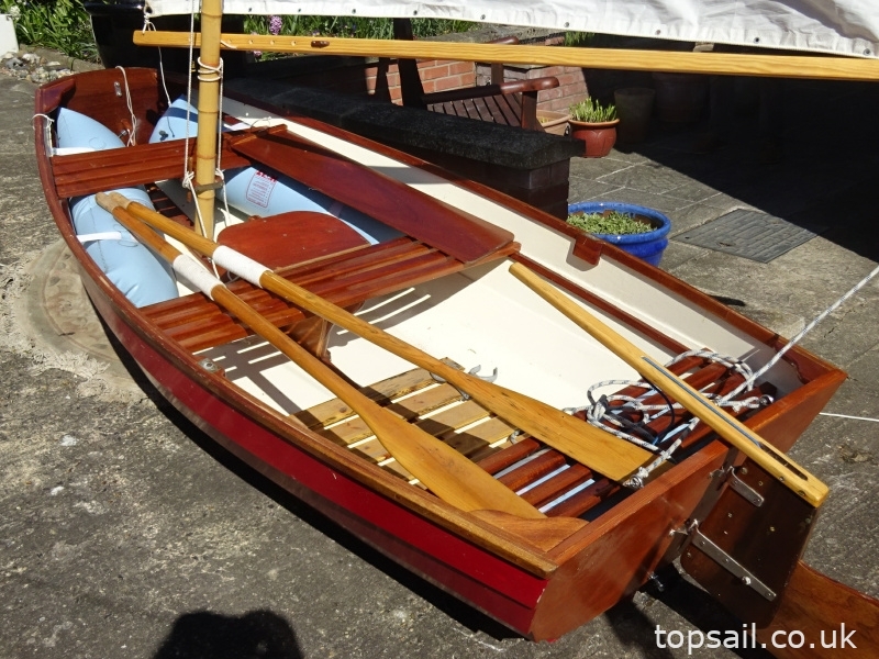 8ft Clinker Lugsail Pram Dinghy
