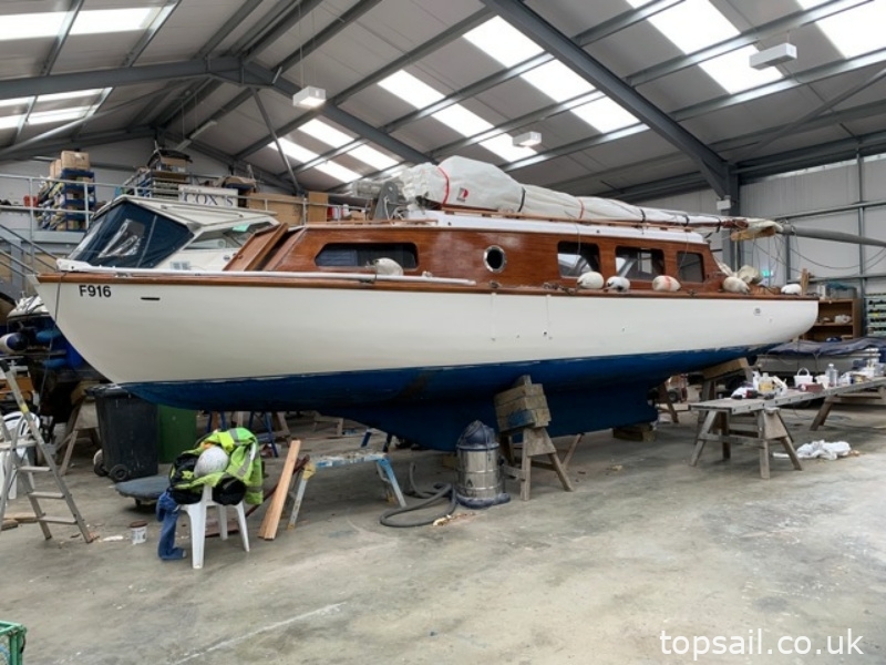 1970 Herbert Woods Proud Lady Class Yacht