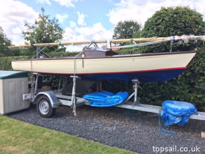 1930 Morgan Giles Designed 18′ Flying Sloop & Trailer
