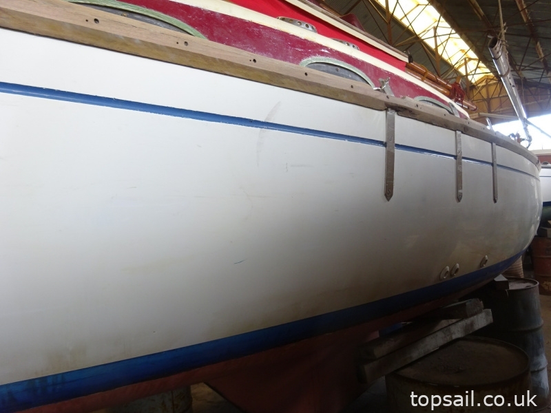 1980 Landamore 28 Broads Yacht Project (GRP Hull)