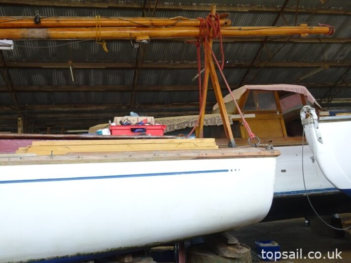 1980 Landamore 28 Broads Yacht Project (GRP Hull)