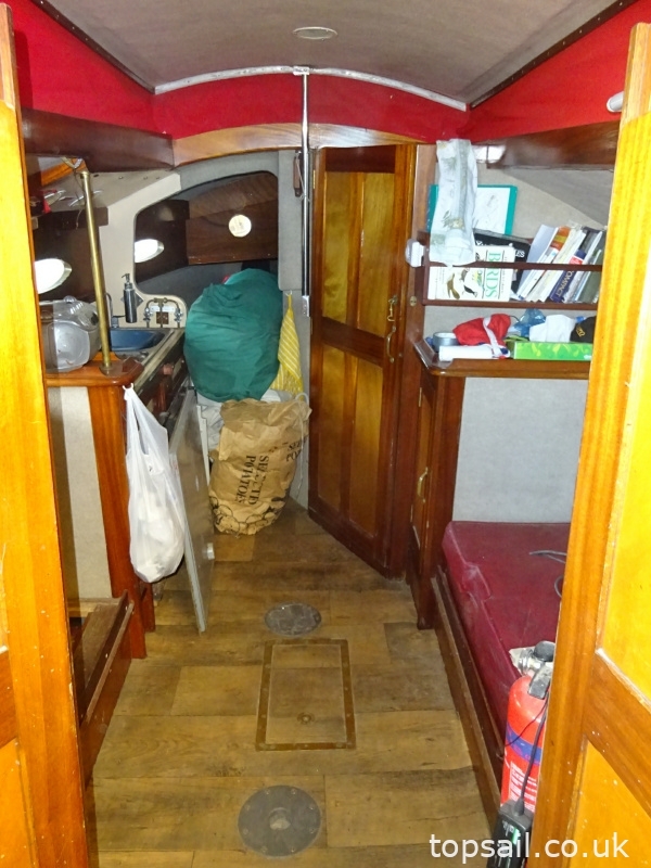 1980 Landamore 28 Broads Yacht Project (GRP Hull)