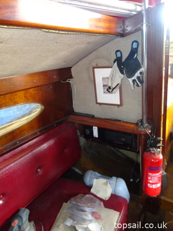 1980 Landamore 28 Broads Yacht Project (GRP Hull)
