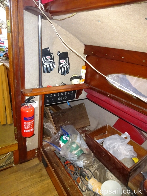 1980 Landamore 28 Broads Yacht Project (GRP Hull)