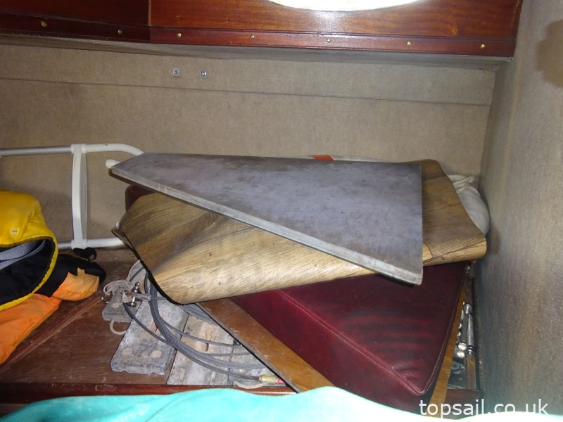 1980 Landamore 28 Broads Yacht Project (GRP Hull)