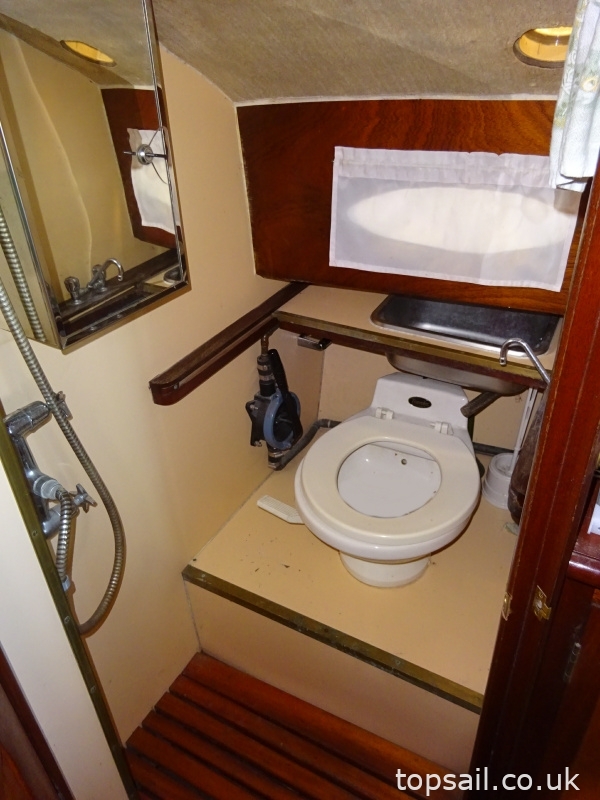 1980 Landamore 28 Broads Yacht Project (GRP Hull)