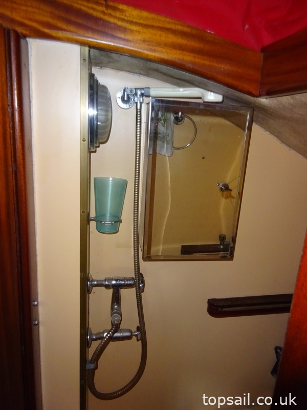 1980 Landamore 28 Broads Yacht Project (GRP Hull)