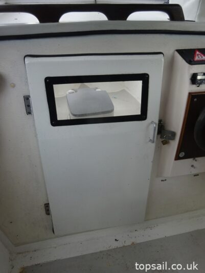 1986 Pilot 490 Cabin Cruiser & Trailer