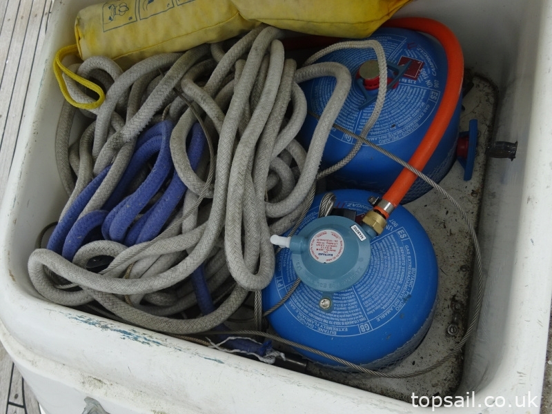 1987 Oyster 406DS (Deck Saloon)