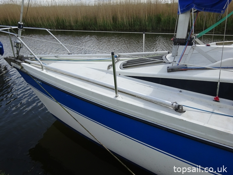 1984 Pegasus 700 (Shallow Fin)