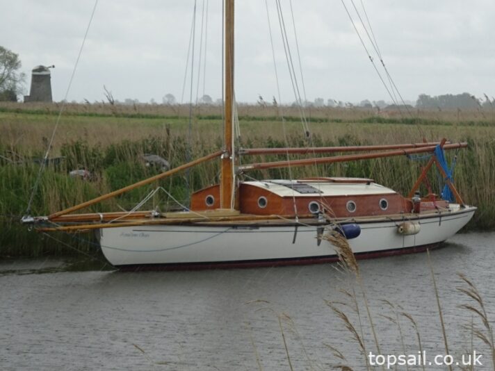 1982 Easticks 28 River Cruiser (GRP Hull)