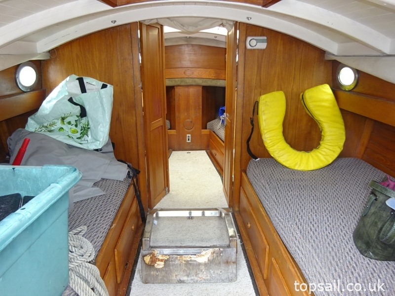 1982 Easticks 28 River Cruiser (GRP Hull)