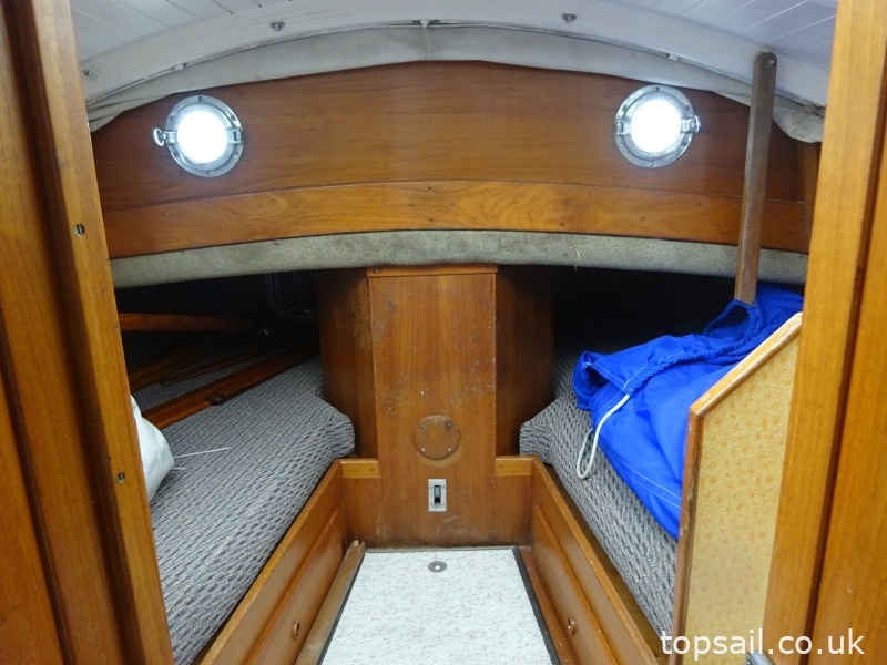 1982 Easticks 28 River Cruiser (GRP Hull)