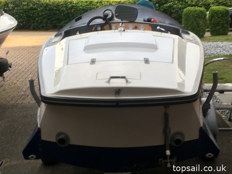 1970’s Classic Ray Wright Delta Speedboat & Trailer